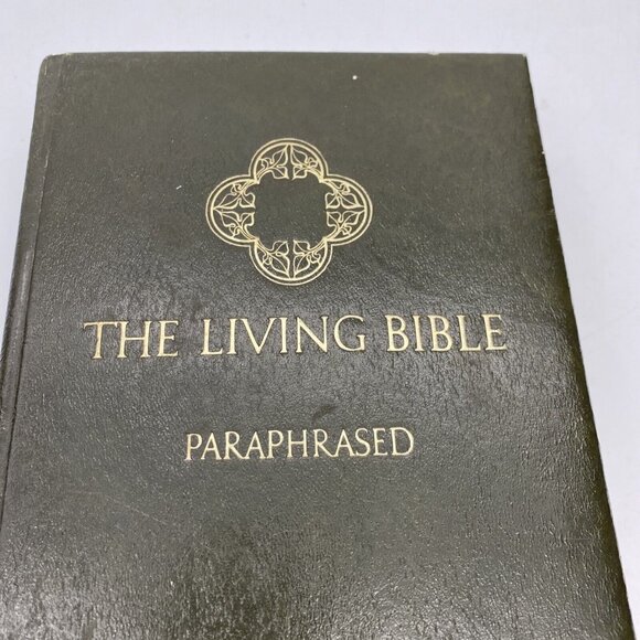 THE LIVING BIBLE Paraphrased 1973 Tyndale House Green Padded Hardcover - Picture 2 of 16